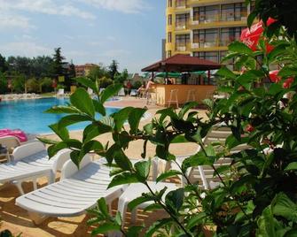 Hotel Trakia Garden - Nesebar - Piscina