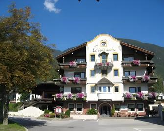 Hotel Gissbach - Brunico - Edifício
