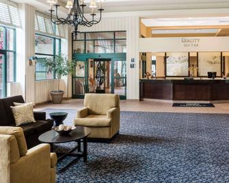 Quality Suites Lake Wright - Norfolk Airport - Norfolk - Lobby