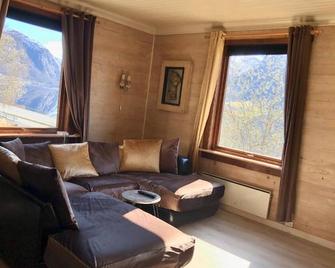 Jølster Lake View - Jolster - Living room