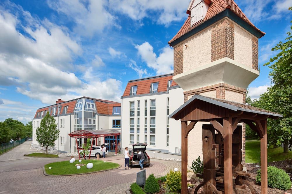 Weinberghotel Edelacker - Freyburg - Edificio