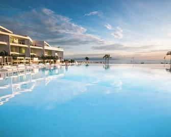 Amazing Beach Front - Acqua Nuevo Vallarta - MX - Bahia de Banderas - Piscina