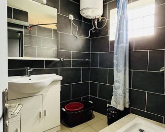 Hôtel - Appartement Meublé ' Les Flots Bleu ' - Antananarywa