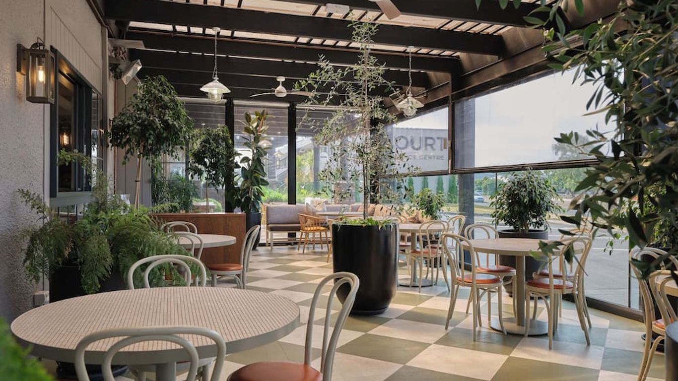 Suncourt Hotel & Conference Centre