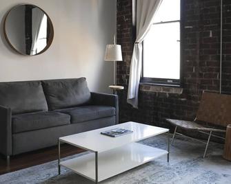 The Grant by Black Swan - Savannah - Pokój dzienny