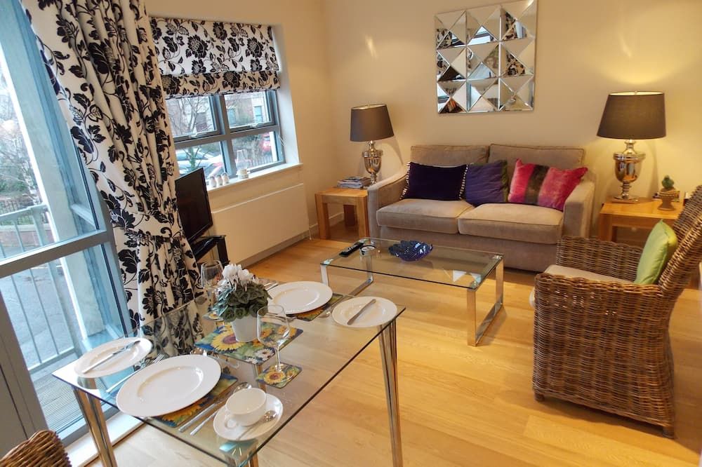 Violet Bank Apartment New Town - אדינבורו - סלון