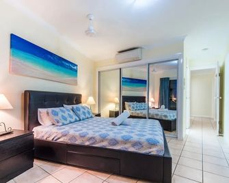 Views From Golden Orchid - Airlie Beach - Airlie Beach