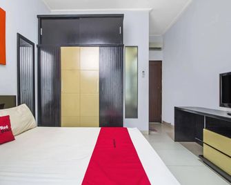 RedDoorz @ Tebet Barat - ג'קרטה - חדר שינה