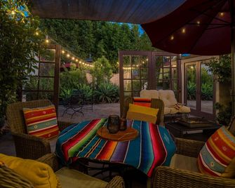 North Park Spanish revival house, walk to shops. restaurants - San Diego - Patio