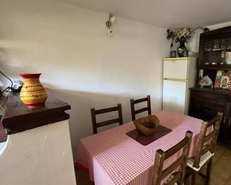 Campagne le bas Bérard G1391 - La Garde-Freinet - Salle à manger