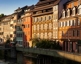 Hôtel Mercure Strasbourg Centre Petite France - Strasbourg - Building