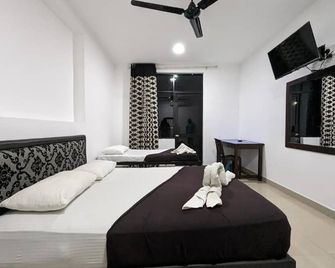 Big Jhon Hotel - Dehiwala-Mount Lavinia