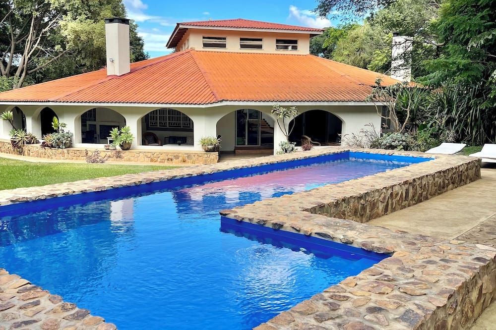 Africa House Malawi - לילונגווה - בריכה