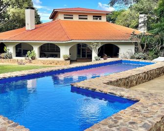 Africa House Malawi - Lilongwe - Piscina