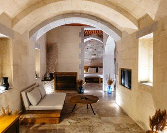 Millstone Cave Suites - Uchisar