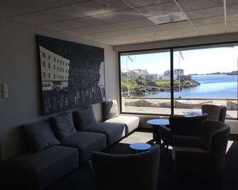 Live Lofoten Fishermen's Cabins - Stamsund - Living room