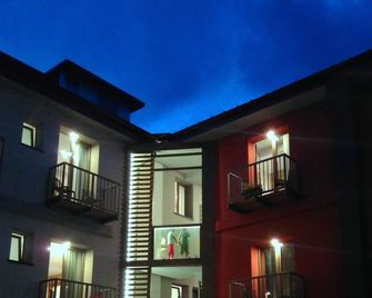 B&B Corte Rossa - Tirano - Building