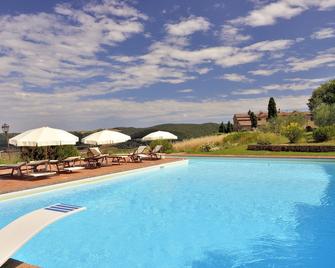 Zampugna - Trequanda - Piscina