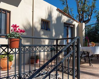 Maria's Home With Terrace, Close To The - Kos - Balcón