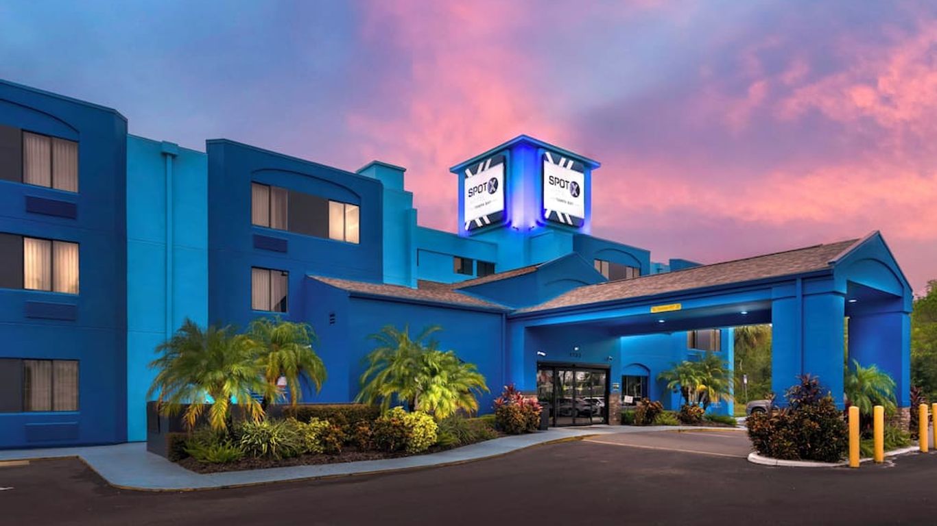 SPOT X Hotel Tampa - Wesley Chapel by The Red Collection