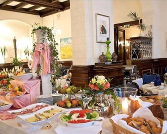 Hotel Deutsches Haus - Braunschweig - Buffet