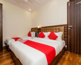 OYO 11706 Hotel Avion Park - Mumbai - Bedroom