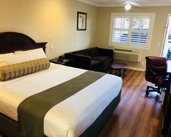 Dynasty Suites Hotel Riverside - Riverside