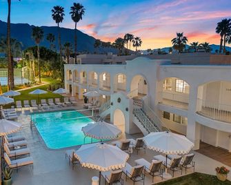 Casa Palma Hotel & Bungalows - Palm Springs - Zwembad