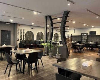 Mutrah Hotel - Muscat - Restaurant