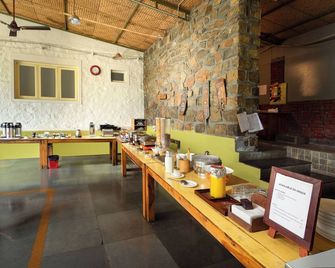 Jungle Hut Resorts - Masinigudi - Restaurant