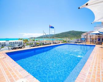 Ocean Views 10a - Airlie Beach - Pool