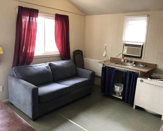 Dock Life Cottage 9 - Riverside, 2 Bedroom, Wasaga - Wasaga Beach - Living room
