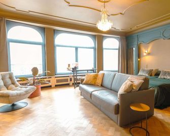 Porta Superia Boutique B&B - Mechelen - Living room