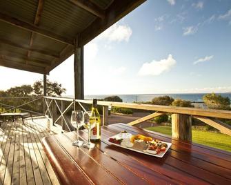 Chandlers Smiths Beach Villas - Yallingup