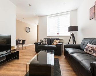 Birmingham City Centre Spacious Apartment - Birmingham - Stue