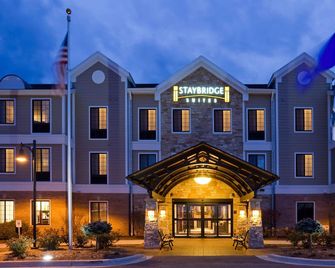 Spacious Accessible Studio w/ Walk-In Shower - Oconomowoc - Gebouw