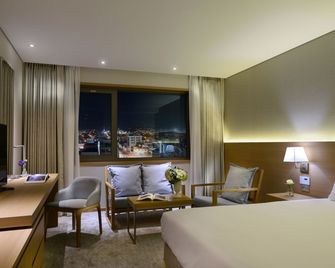 Astar Hotel - Jeju - Quarto