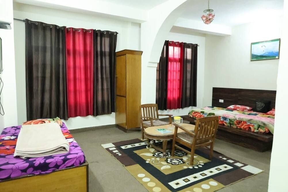 Hotel paradise hills - Dalhousie - Спальня
