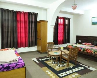 Hotel paradise hills - Dalhousie - Schlafzimmer