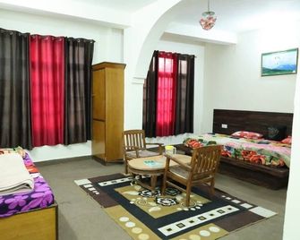 Hotel paradise hills - Dalhousie - Спальня