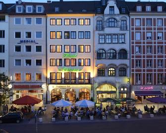 Hotel Schlicker - Munich - Building