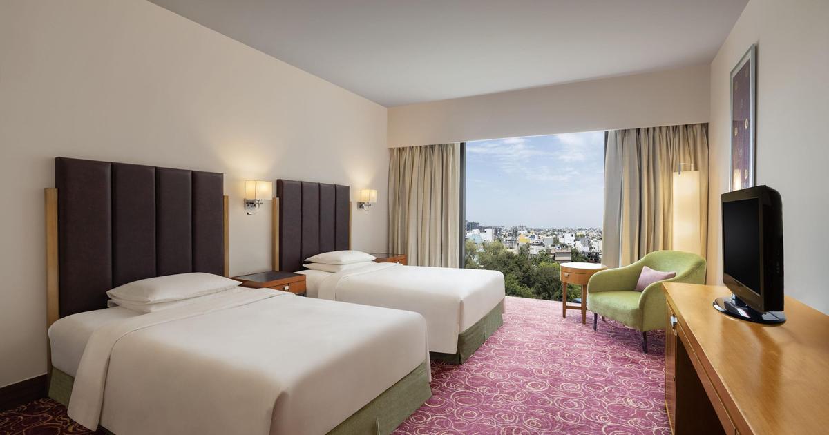 Courtyard by Marriott Hyderabad da 74 €. Hotel a Hyderabad - KAYAK