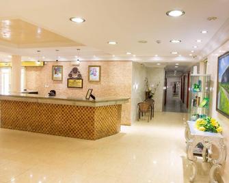 Petrus Hotels Royale - Abuja - Front desk