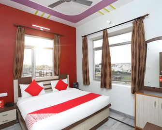 OYO 30449 Green Chilli - Bolpur - Bedroom