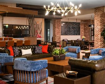 voco College Station Aggieland by IHG - College Station - Lounge