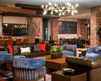 فوكو كوليدج ستيشن أجيلاند - كوليج ستيشن - ردهة