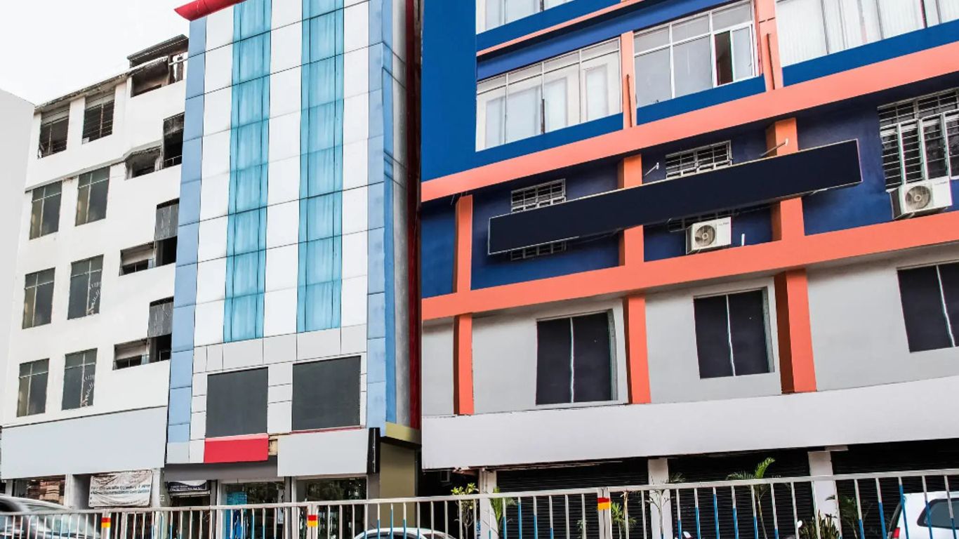 The Biztel by OYO Rooms