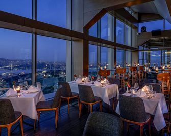 Renaissance Istanbul Polat Bosphorus Hotel - Istanbul - Restaurant