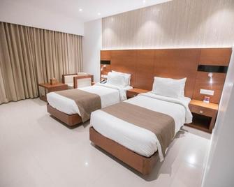 Hotel Niya Regency - Thrissur - Habitación