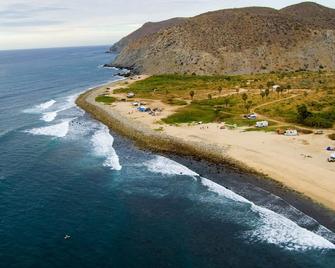 Beachfront with Pool & Jacuzzi in Front of Famous Surf Break - El Pescadero - Beach